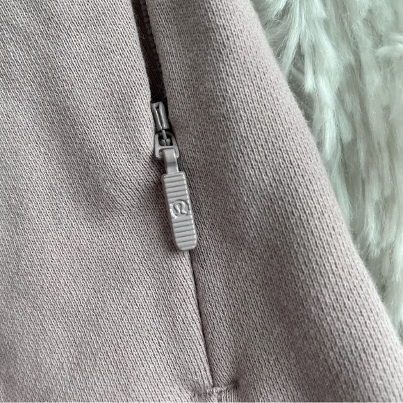 Lululemon | Huddle & Hustle Hoodie in Smoky Blush, size 12 - Picture 9 of 16